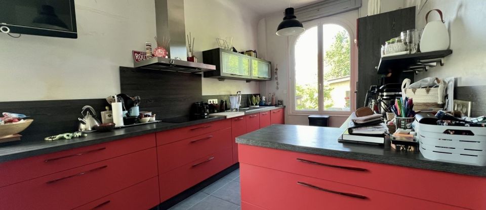House 9 rooms of 220 m² in Vitry-le-François (51300)