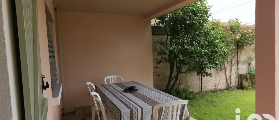 House 9 rooms of 230 m² in Gujan-Mestras (33470)