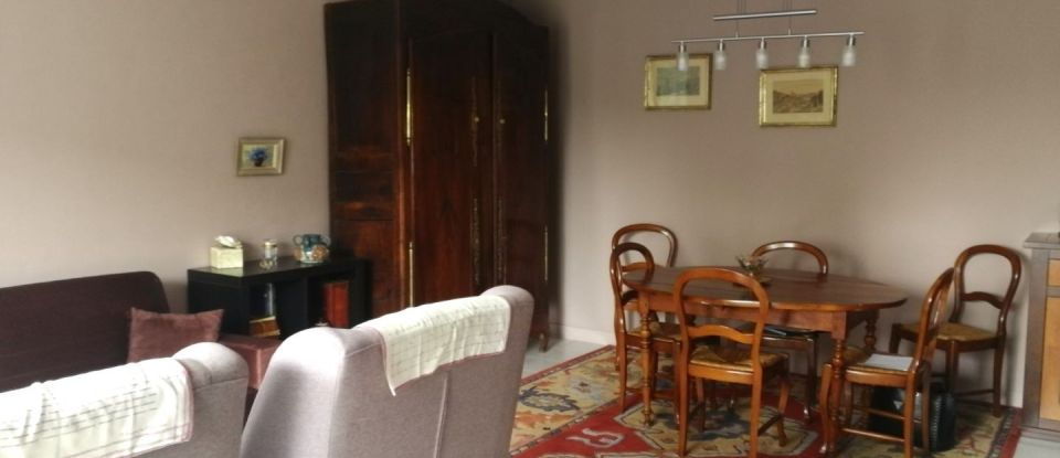 Appartement 3 pièces de 91 m² à Dinan (22100)