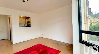 Appartement 2 pièces de 45 m² à Suresnes (92150)