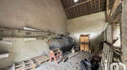 Grange 3 pièces de 200 m² à Mornay-sur-Allier (18600)