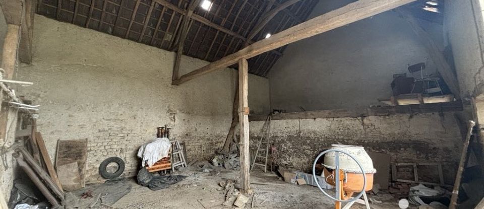 Barn conversion 3 rooms of 200 m² in Mornay-sur-Allier (18600)