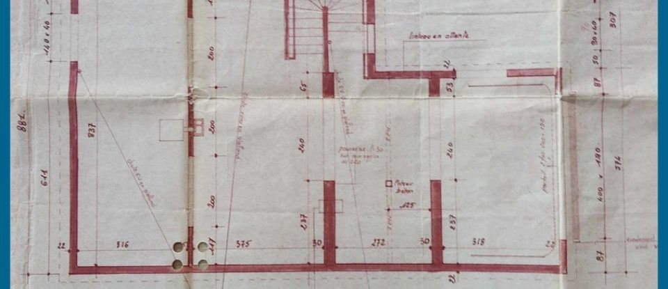 Maison 6 pièces de 132 m² à Saint-Laurent-sur-Sèvre (85290)