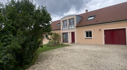 Traditional house 4 rooms of 200 m² in Joigny (89300)