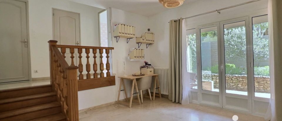 Maison traditionnelle 3 pièces de 95 m² à Saint-Maximin-la-Sainte-Baume (83470)