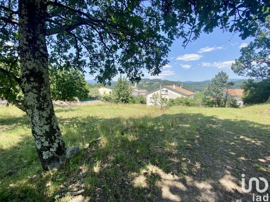 Land of 1,038 m² in Mercuer (07200)