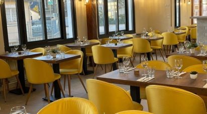 Restaurant of 200 m² in Fosses (95470)