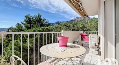 Apartment 3 rooms of 74 m² in Toulon (83000)