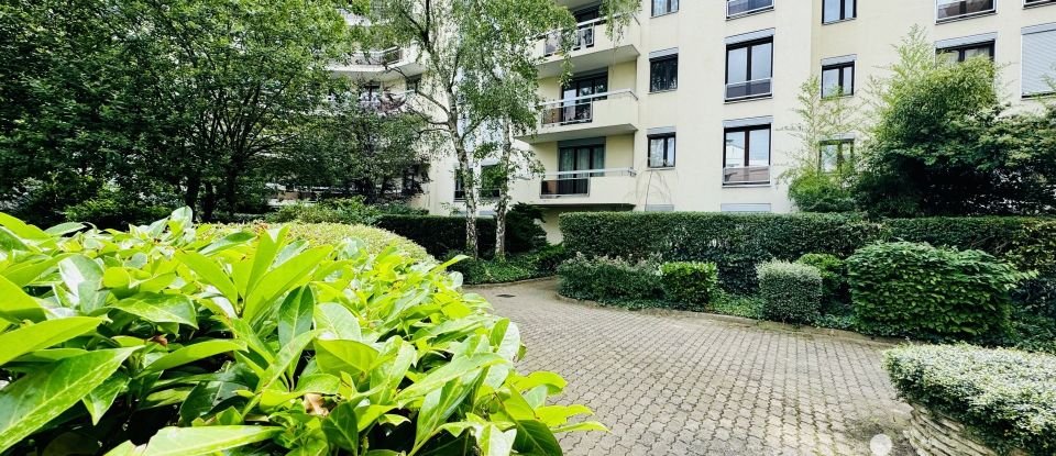 Appartement 3 pièces de 67 m² à Courbevoie (92400)