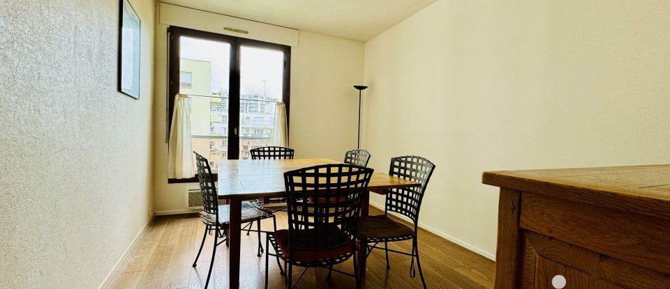 Appartement 3 pièces de 67 m² à Courbevoie (92400)