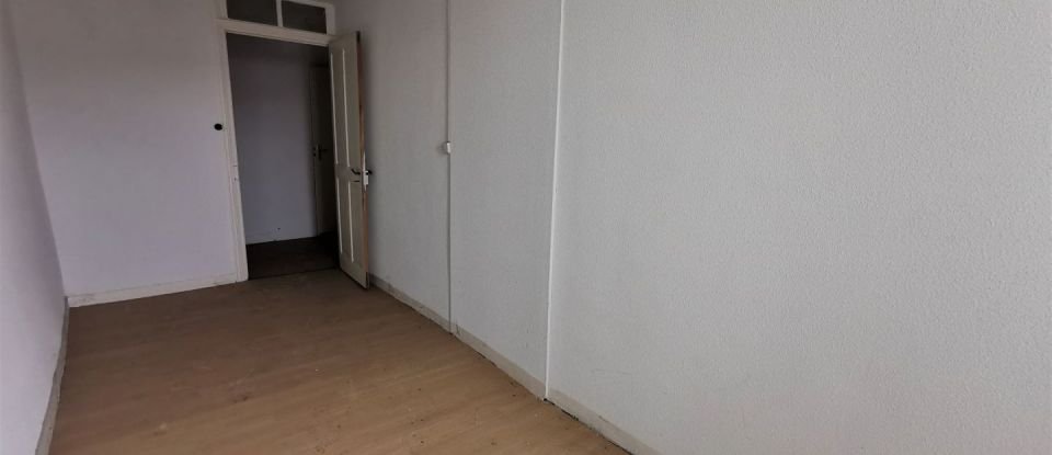 Building in Lamastre (07270) of 210 m²