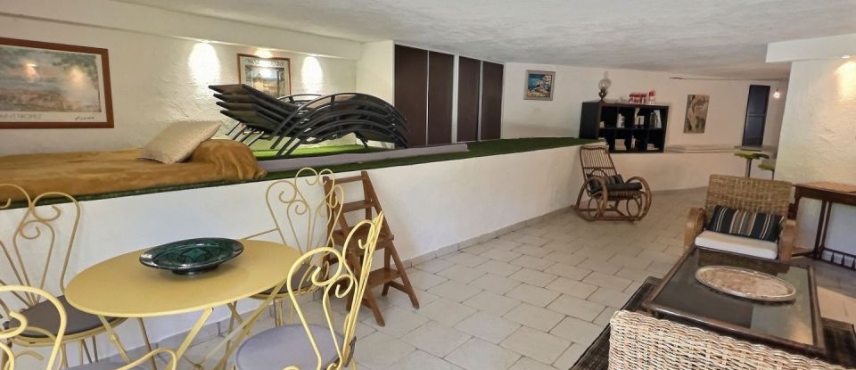 Maison 8 pièces de 179 m² à Bandol (83150)