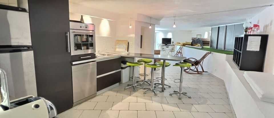 Maison 8 pièces de 179 m² à Bandol (83150)