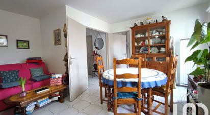 Apartment 1 room of 35 m² in Cergy (95000)