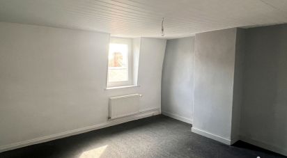 House 4 rooms of 98 m² in Lille (59160)