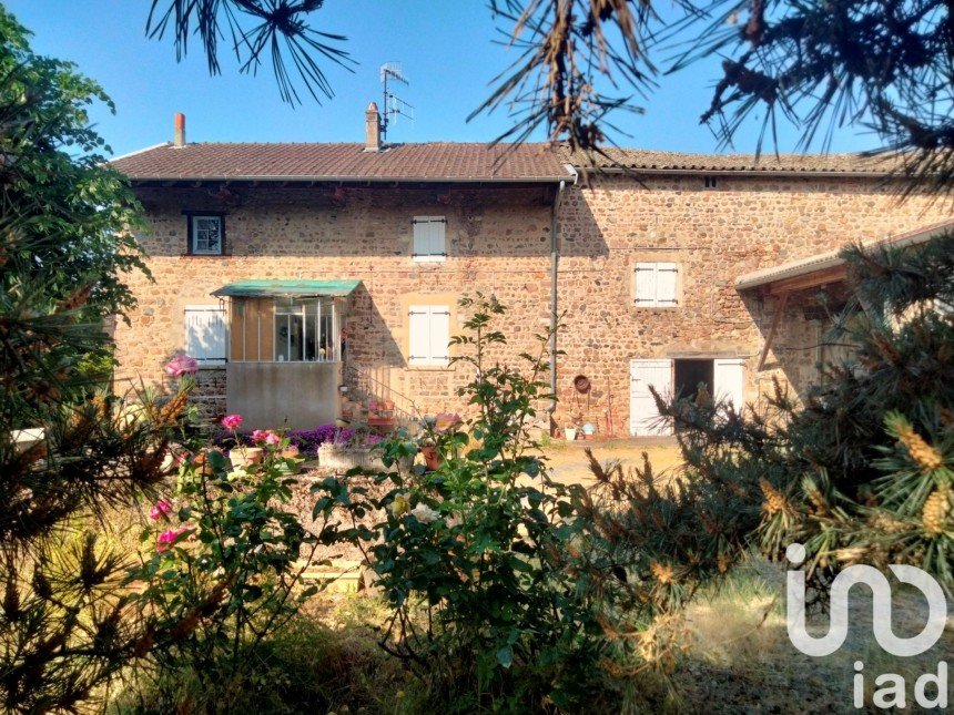 Farm 6 rooms of 136 m² in Quincié-en-Beaujolais (69430)