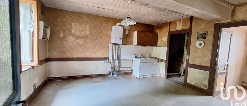 Ferme 6 pièces de 136 m² à Quincié-en-Beaujolais (69430)