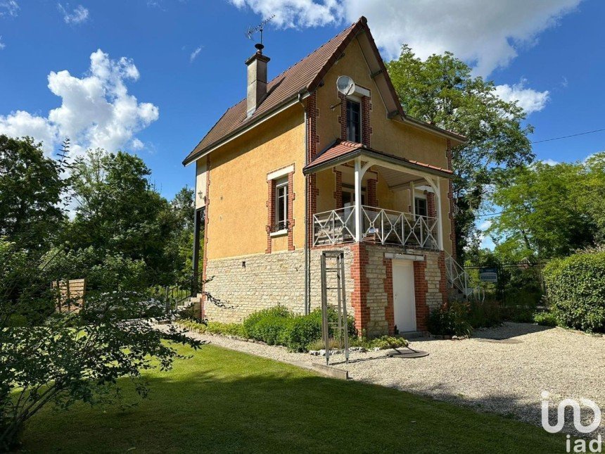 Maison 5 pièces de 100 m² à Clérey (10390)