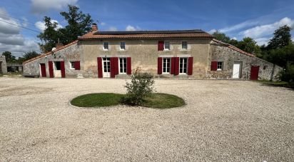 Longere 5 rooms of 208 m² in Châtillon-sur-Thouet (79200)