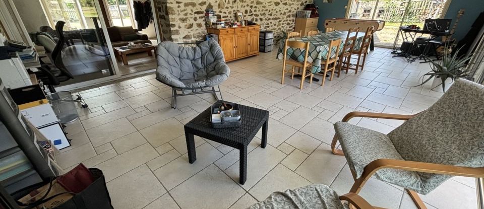 Longere 5 rooms of 208 m² in Châtillon-sur-Thouet (79200)