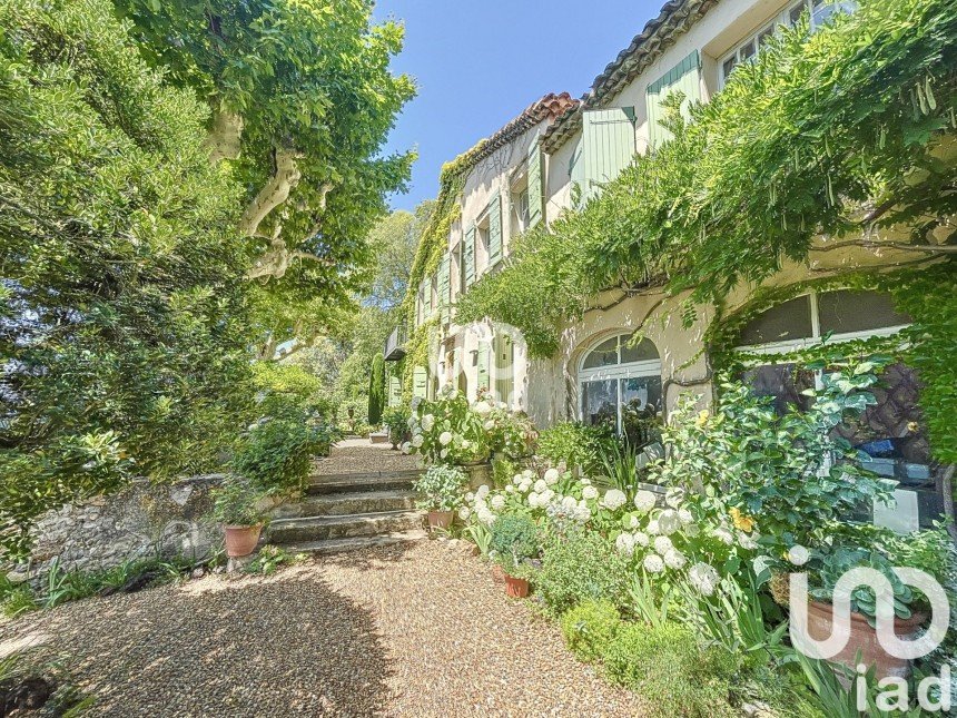 Mansion 11 rooms of 379 m² in Aix-en-Provence (13100)