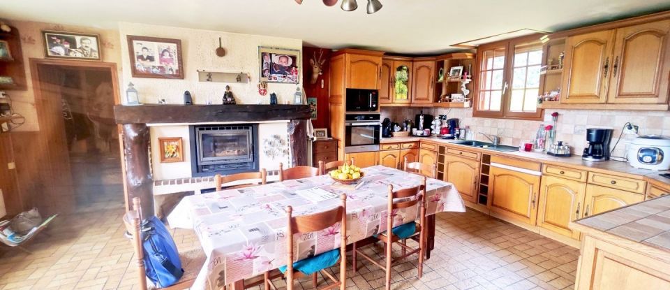 House 6 rooms of 160 m² in L'Aigle (61300)