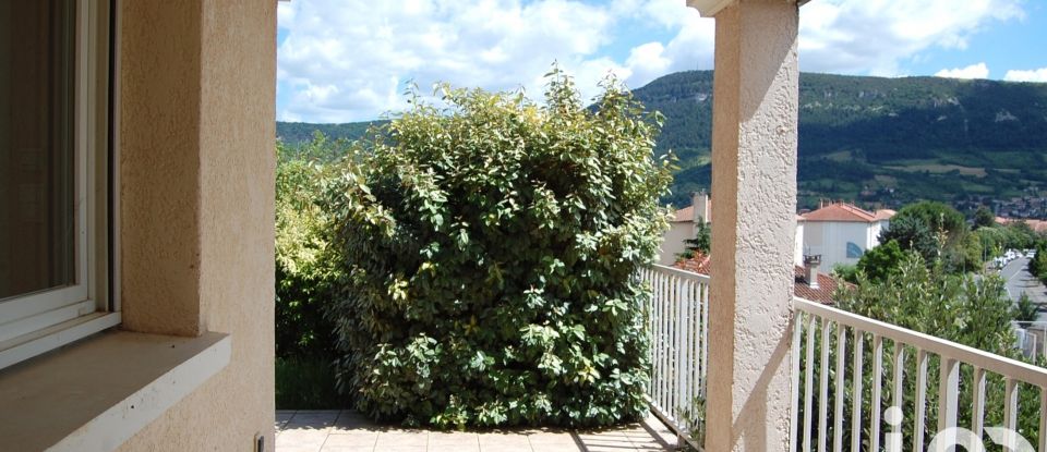 Maison traditionnelle 4 pièces de 92 m² à Millau (12100)