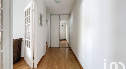 Appartement 2 pièces de 61 m² à Issy-les-Moulineaux (92130)