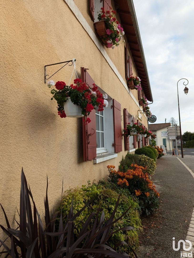 Commercial walls of 343 m² in Échourgnac (24410)