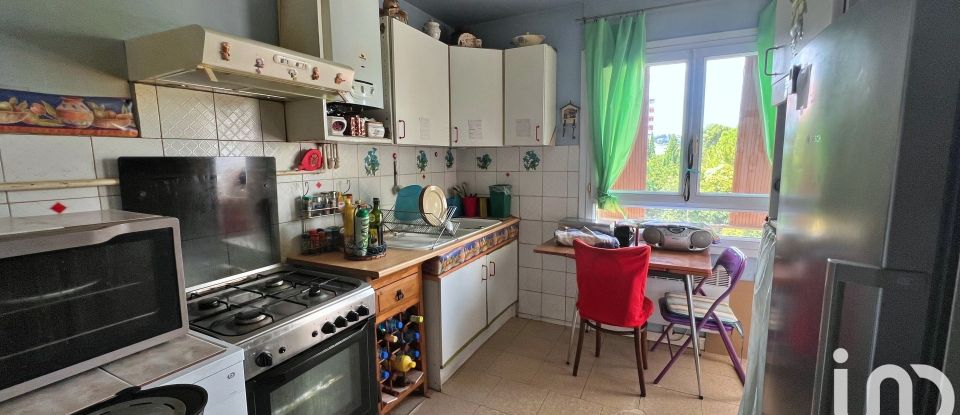 Appartement 3 pièces de 68 m² à Nîmes (30000)