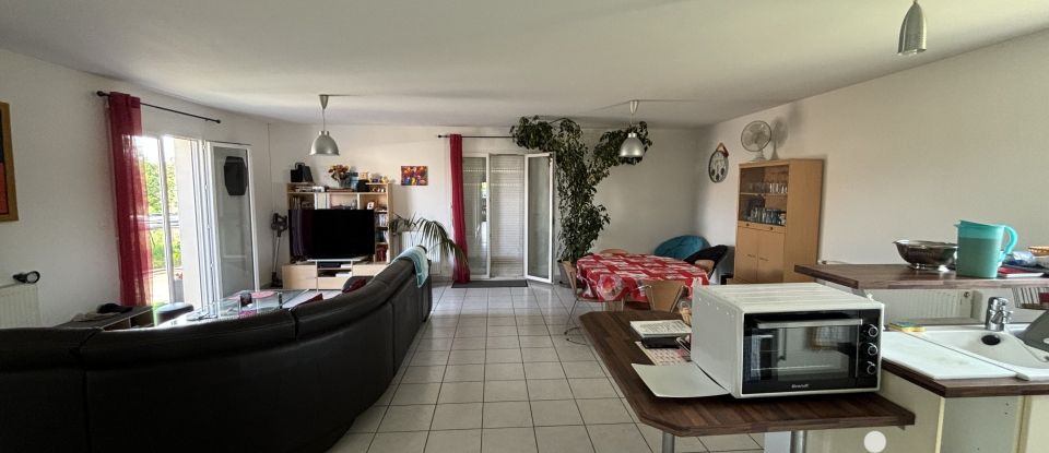 Maison 4 pièces de 99 m² à Balbigny (42510)