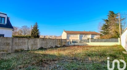 Land of 243 m² in Bessancourt (95550)