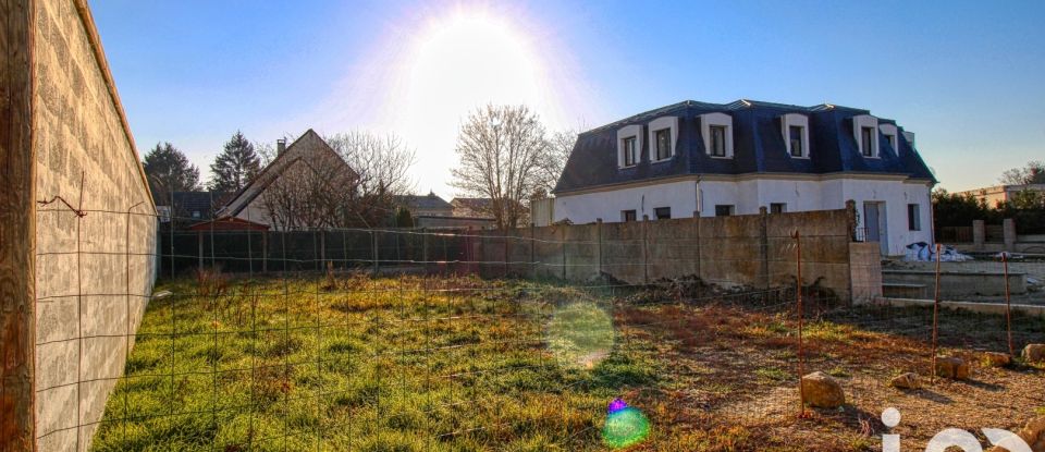 Land of 243 m² in Bessancourt (95550)