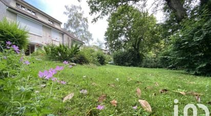 House 9 rooms of 179 m² in Bures-sur-Yvette (91440)