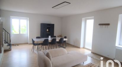 Maison de ville 4 pièces de 123 m² à Saint-Genest-Lerpt (42530)