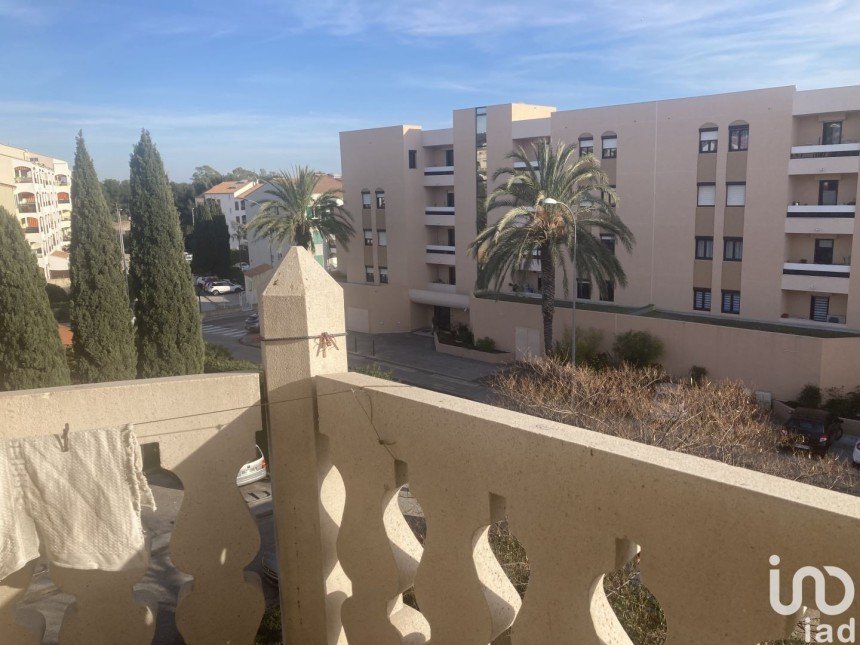 Studio 1 pièce de 37 m² à Hyères (83400)