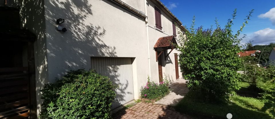 House 8 rooms of 130 m² in Soignolles-en-Brie (77111)