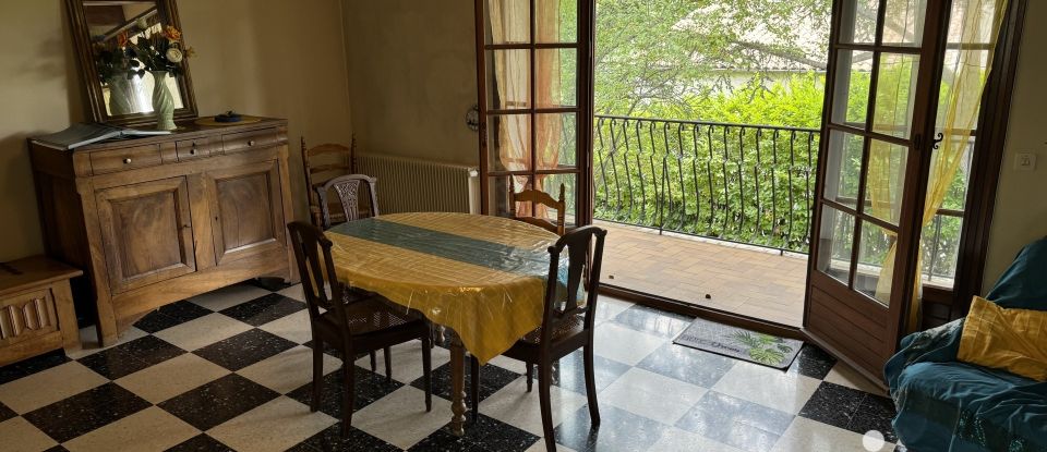 Traditional house 8 rooms of 180 m² in Manosque (04100)