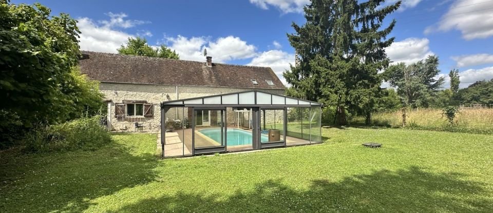 Maison 7 pièces de 181 m² à Chaintreaux (77460)