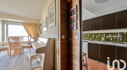 Apartment 4 rooms of 95 m² in Paris (75015)