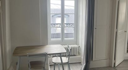 Appartement 2 pièces de 33 m² à Fontainebleau (77300)