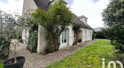 House 8 rooms of 209 m² in Bourron-Marlotte (77780)