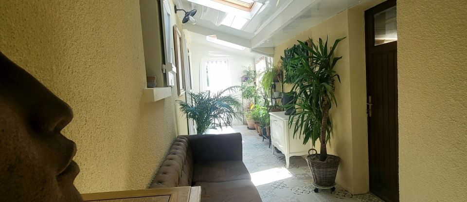 Traditional house 5 rooms of 95 m² in Cernay (86140)