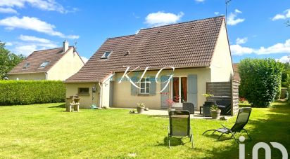 House 6 rooms of 96 m² in Saint-Prest (28300)