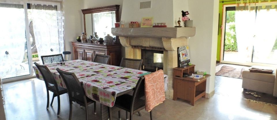 Traditional house 8 rooms of 161 m² in Brueil-en-Vexin (78440)