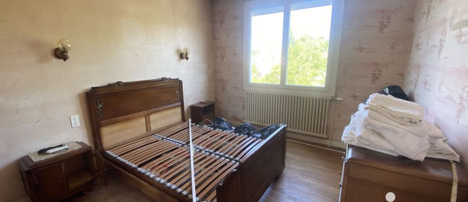 Maison 6 pièces de 118 m² à Parthenay (79200)