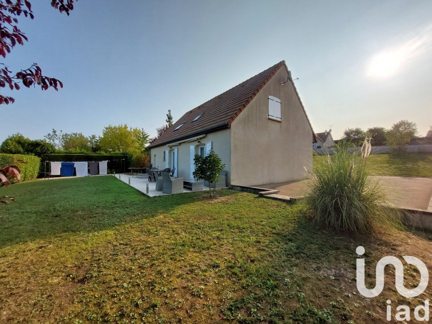 House 6 rooms of 126 m² in Saint-Léger-sur-Dheune (71510)