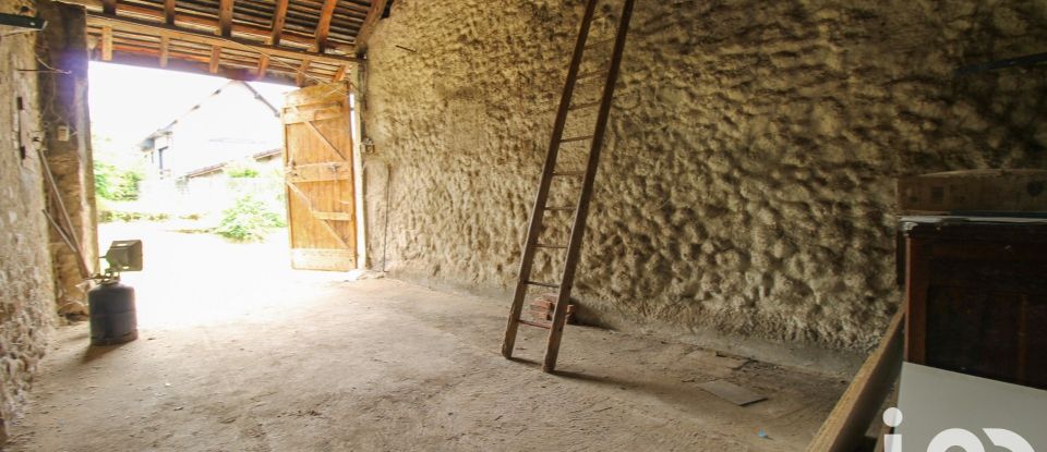 Ferme 3 pièces de 58 m² à Vallières (74150)