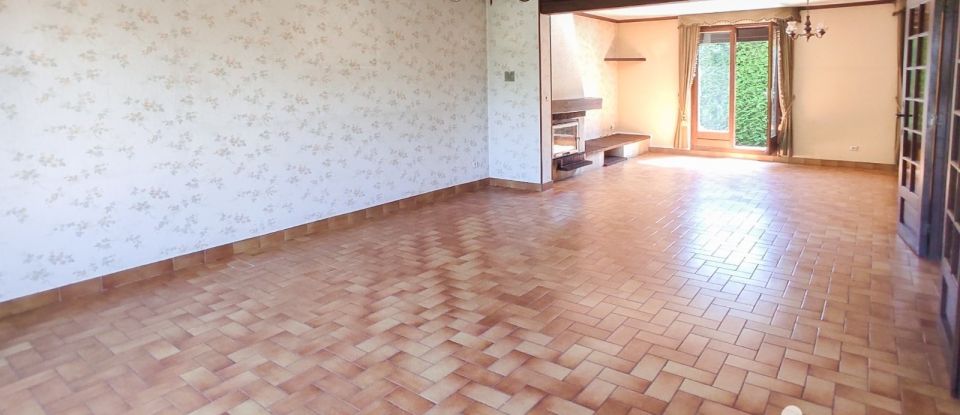 Traditional house 6 rooms of 145 m² in Survilliers (95470)