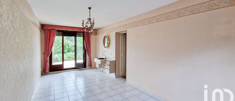 Traditional house 6 rooms of 145 m² in Survilliers (95470)